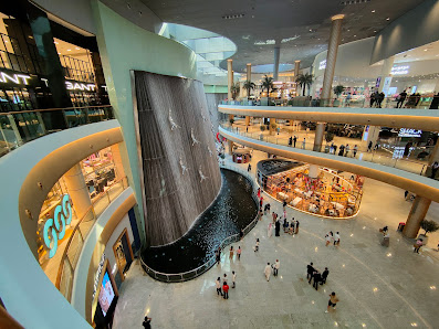 Dubai Ice Rink thumb 3